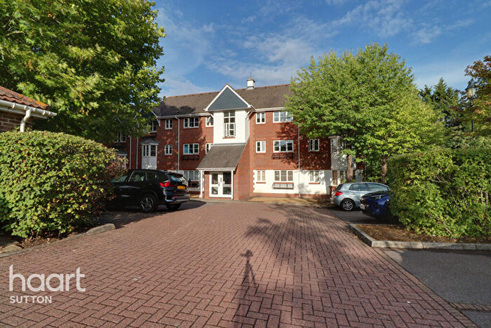 2 Bedroom Terraced House For Sale In Autumn Drive, Sutton, SM2