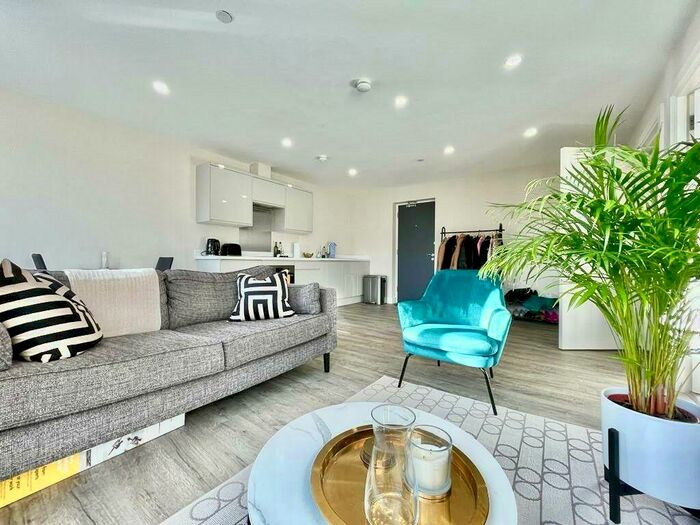 1 Bedroom Apartment To Rent In Northgate House, Stonegate Road, Meanwood, LS6