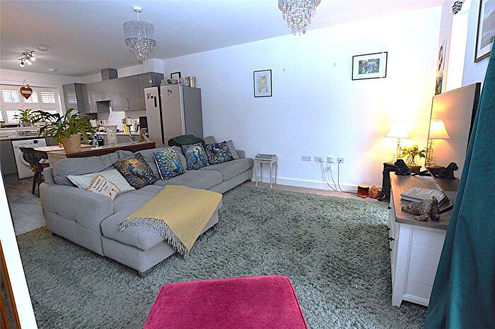 3 Bedroom End Of Terrace House For Sale In Gosling Street, Macclesfield, Cheshire, SK10