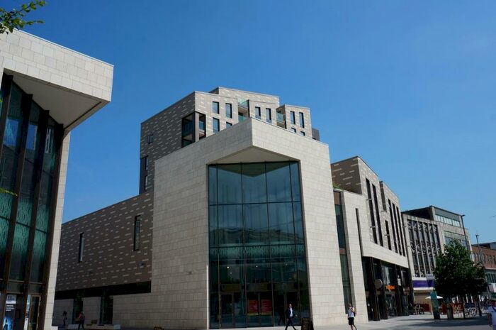 2 Bedroom Flat To Rent In Park Walk, Southampton, SO14