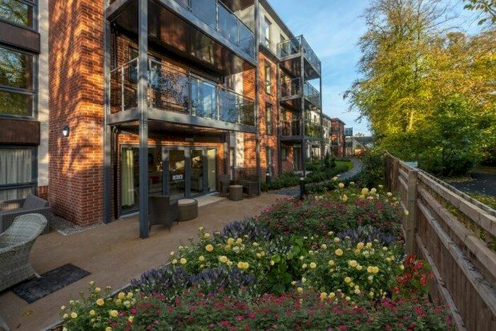 2 Bedroom Flat To Rent In Hampton Lane, Solihull, B91