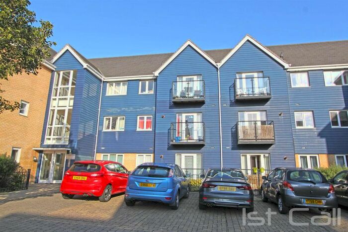 2 Bedroom Flat To Rent In Zeus Road, Southend-On-Sea, SS2