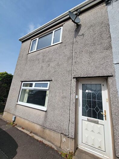 3 Bedroom Semi Detached House To Rent In Swansea, SA10