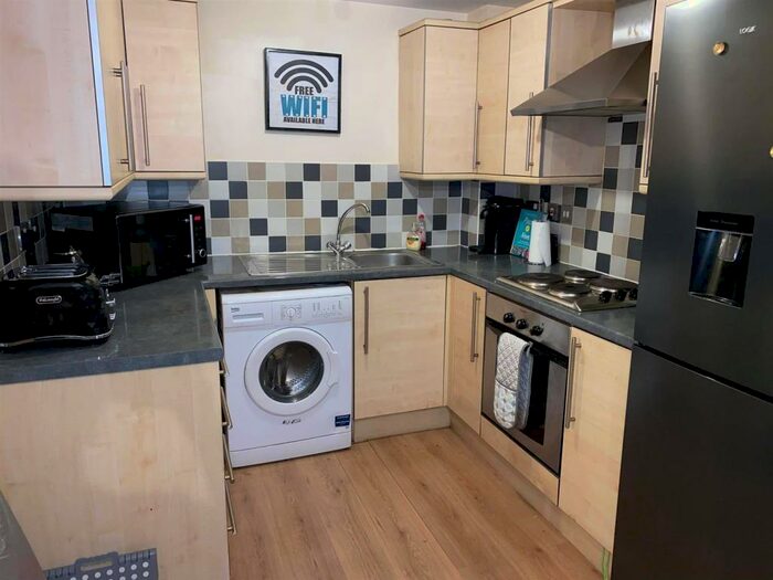 2 Bedroom Apartment To Rent In Lowry Mews, Dillotford Avenue, Styvechale, Coventry, CV3
