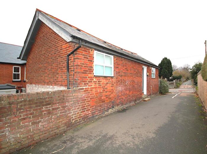 4 Bedroom House To Rent In Guildford Road, Canterbury, CT1