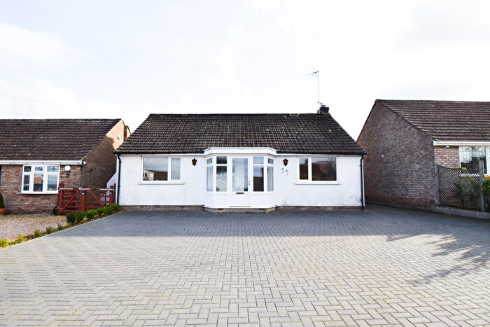 3 Bedroom Bungalow To Rent In Holdenby Road, East Haddon, Northants, NN6