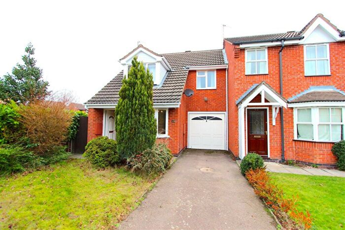3 Bedroom Semi-Detached House To Rent In Acacia Close, Leicester, LE3