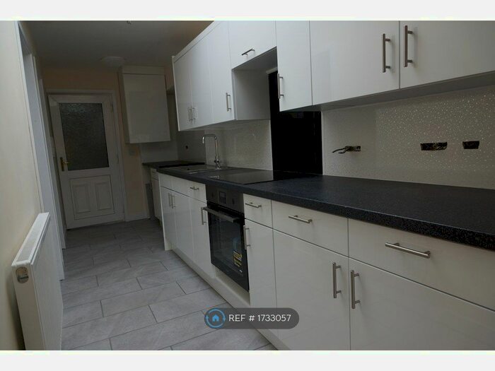 1 Bedroom Flat To Rent In Woodberry Close, Bridgnorth, WV16