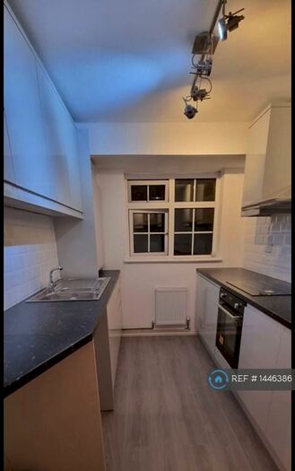 2 Bedroom Flat To Rent In Sherringham Court, Enfield, EN2