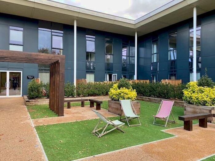 1 Bedroom Apartment To Rent In Clivemont Road, Maidenhead, SL6