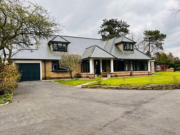 5 Bedroom Detached House For Sale In Pear Tree Croft, Longton, Preston, PR4