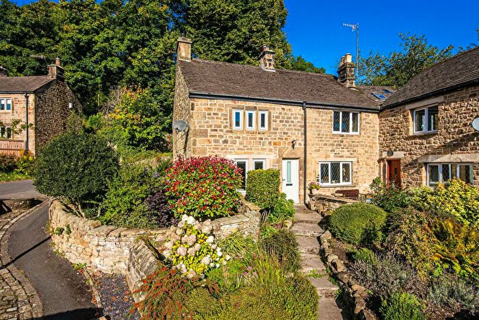 2 Bedroom Semi-Detached House For Sale In The Green, Grindleford, Hope Valley, S32