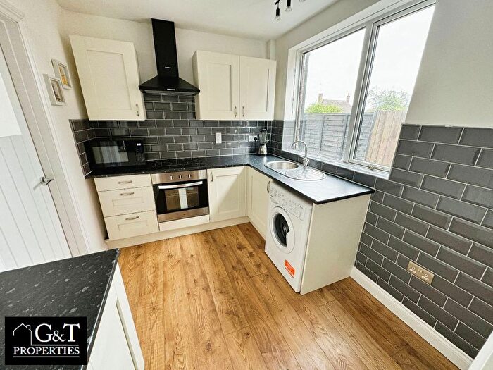 2 Bedroom End Of Terrace House For Sale In Dobbins Oak Road, Stourbridge, DY9