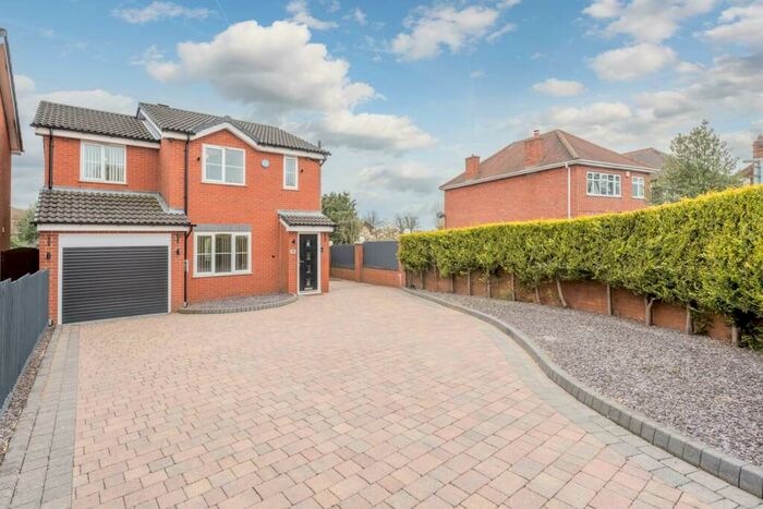 4 Bedroom Detached House To Rent In Bath Street, Sedgley, West Midlands, DY3