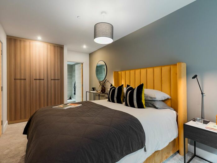 3 Bedroom Flat To Rent In Mcewan Walk, Edinburgh, EH3