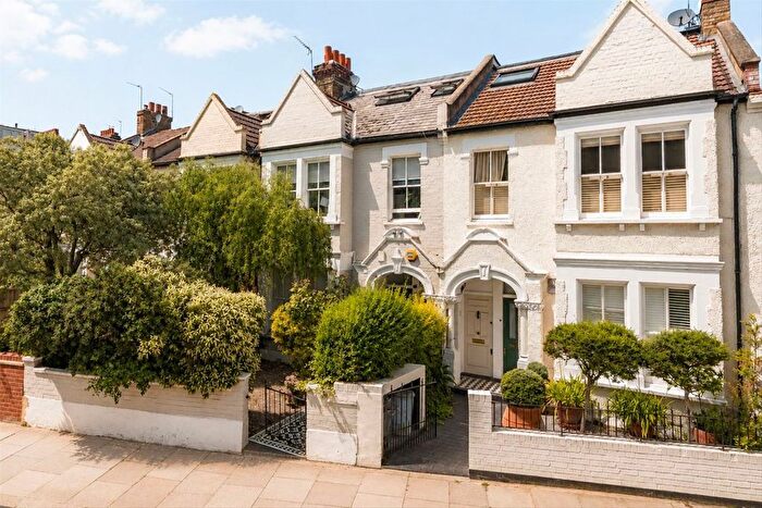 3 Bedroom Flat For Sale In Colehill Lane, Fulham, London, SW6