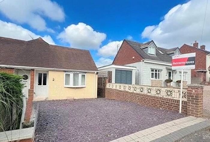 3 Bedroom Bungalow To Rent In View Street, Cannock, WS12