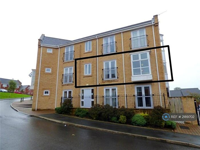 2 Bedroom Flat To Rent In Ashby Gardens, Hyde, SK14