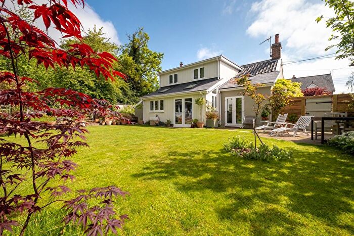 4 Bedroom Detached House For Sale In Ixworth Road, Norton, Bury St. Edmunds, IP31