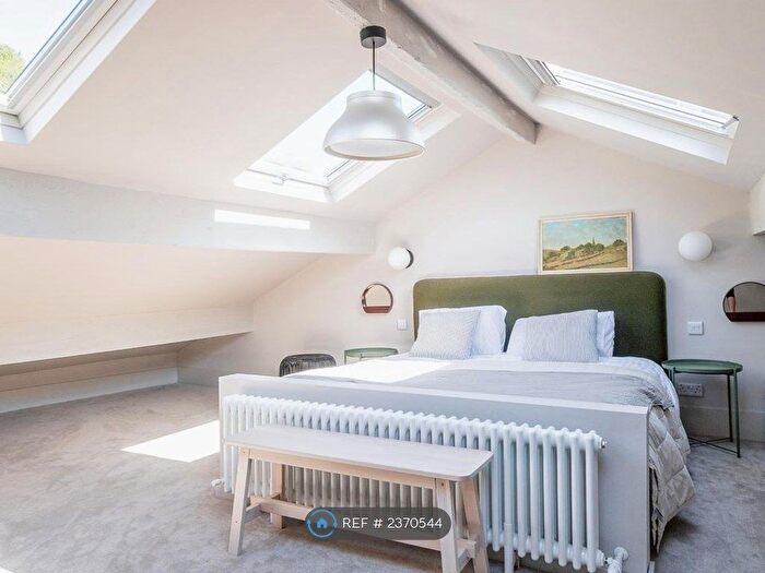 6 Bedroom End Of Terrace House To Rent In Burnley Road East, Rossendale, BB4