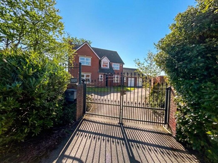 4 Bedroom Detached House For Sale In Armistead Way, Cranage, CW4