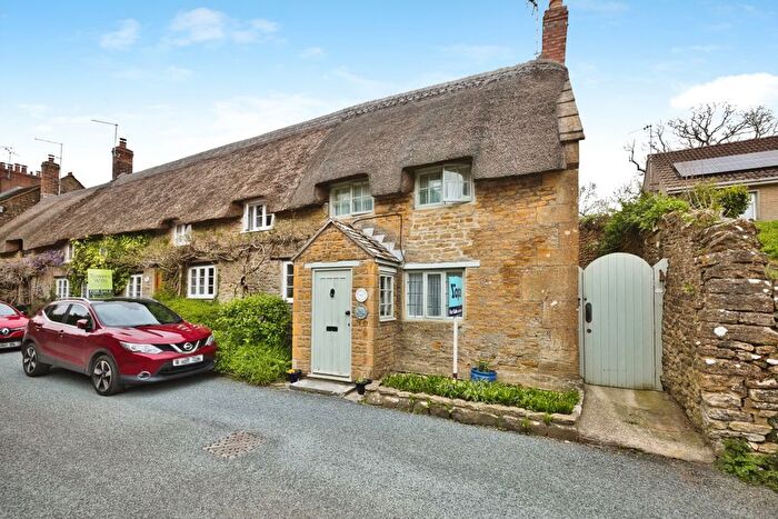 1 Bedroom Cottage For Sale In Burton, Yeovil, BA22