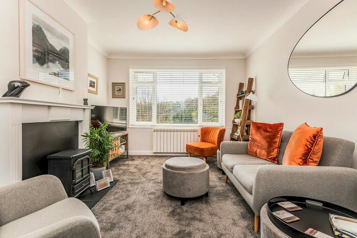 2 Bedroom Flat To Rent In Briery Bank, Arnside, LA5