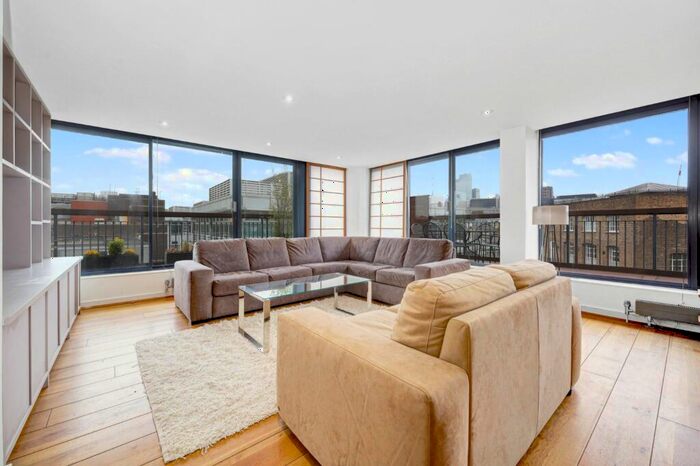 3 Bedroom Penthouse To Rent In Britton Street, EC1M