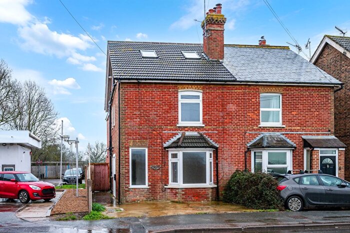 5 Bedroom End Of Terrace House For Sale In Eastbourne Road, Blindley Heath, Lingfield, RH7