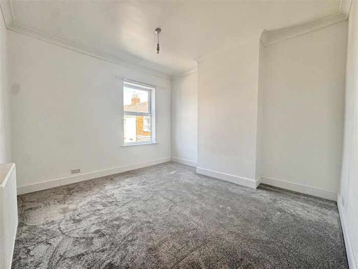 2 Bedroom Property To Rent In Bright Street, York, YO26