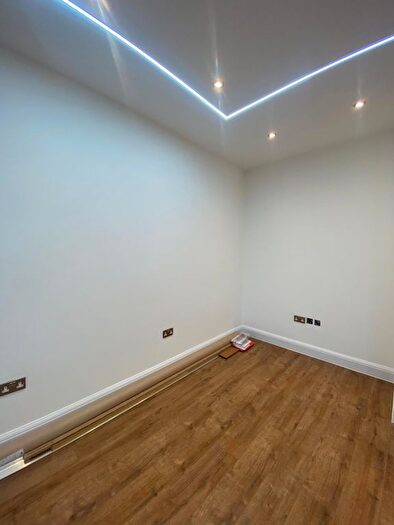 1 Bedroom Flat To Rent In Scarborough Road, London, N4
