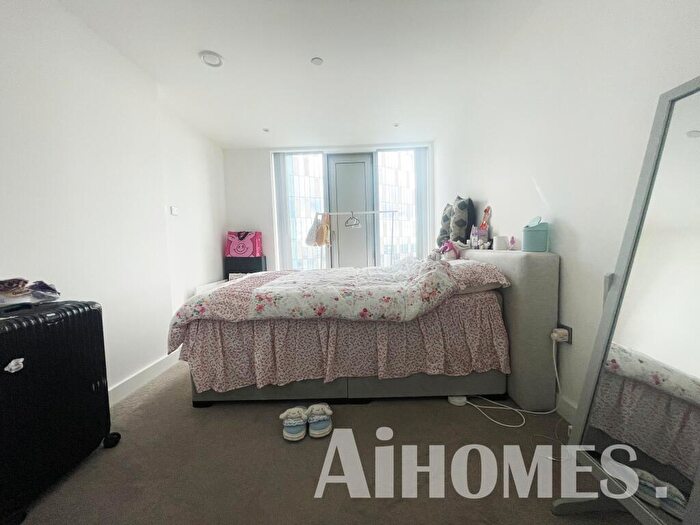 2 Bedroom Flat For Sale In Elizabeth Tower, Chester Road, Manchester, M15