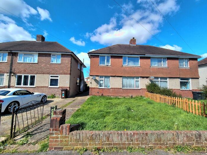 2 Bedroom Maisonette To Rent In Shalbourne Road, Gosport, PO12