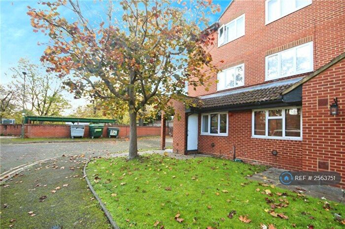 1 Bedroom Maisonette To Rent In Chatsworth Place, Mitcham, CR4