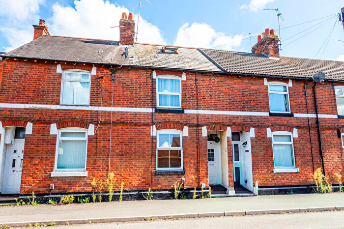 3 Bedroom Terraced House To Rent In Oswald Road, Rushden, NN10