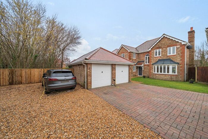 4 Bedroom Detached House To Rent In Botley Road, Swanwick, Southampton, SO31