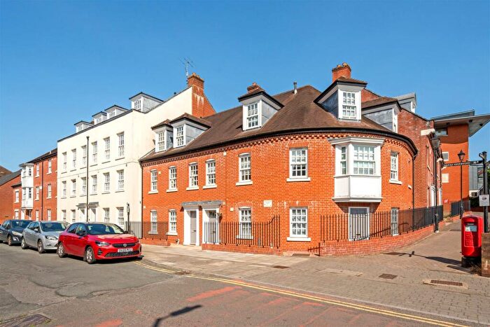 3 Bedroom Town House To Rent In Gigant Street, Salisbury, SP1