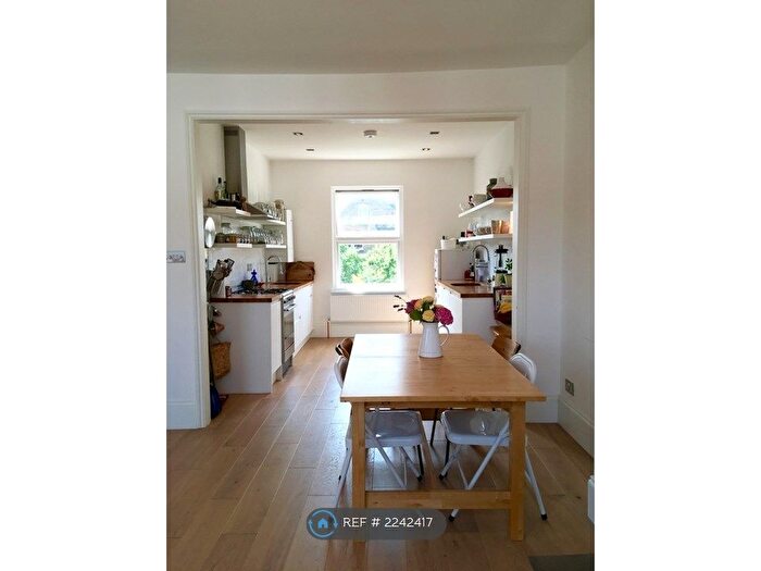 3 Bedroom Maisonette To Rent In Burghley Rd, London, N8