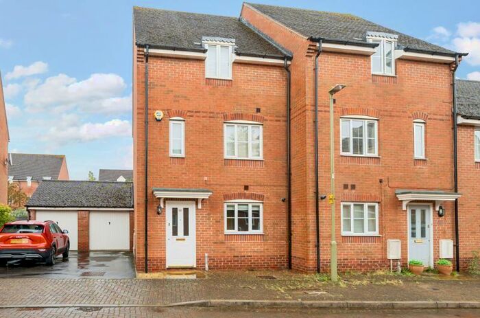 3 Bedroom Semi-Detached House To Rent In Robinson Road, Wootton, Boars Hill, Oxford, OX1