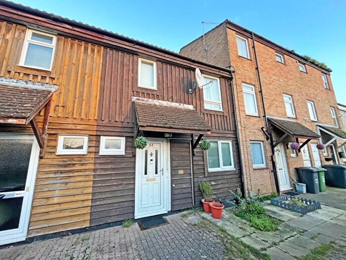 3 Bedroom Terraced House For Sale In Winyates, Orton Goldhay, Peterborough, PE2
