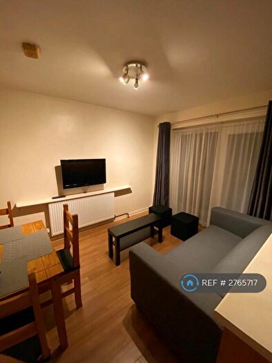 3 Bedroom Semi Detached House To Rent In Swenson Avenue, Nottingham, NG7