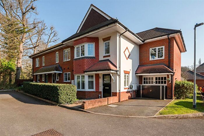 4 Bedroom End Terrace House For Sale In Soprano Way, Esher, KT10