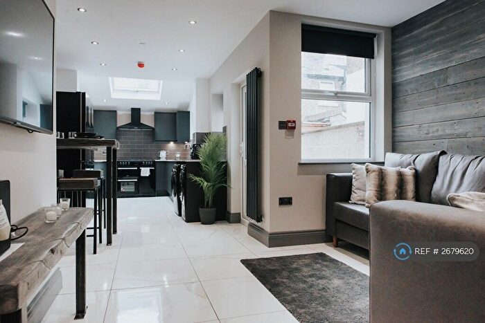 6 Bedroom Terraced House To Rent In Adelaide Road, Kensington, Liverpool, L7