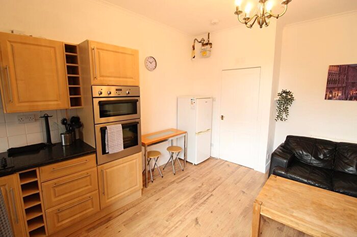 1 Bedroom Flat To Rent In Bedford Road, Top Floor Flat, AB24