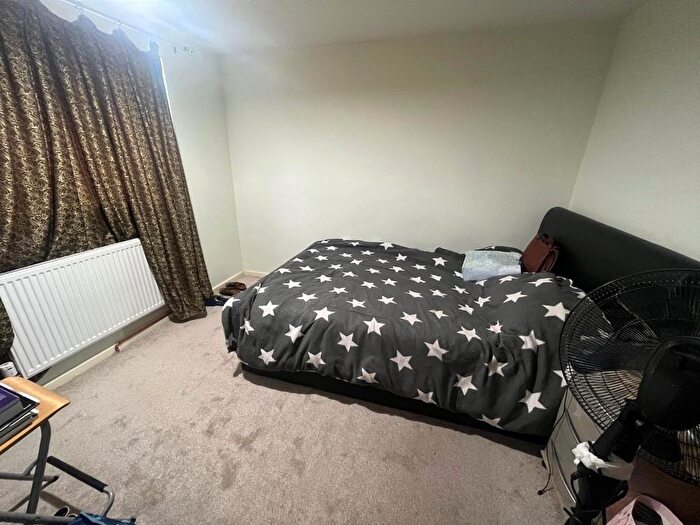 5 Bedroom Terraced House For Sale In Southwark Close, Stevenage, SG1