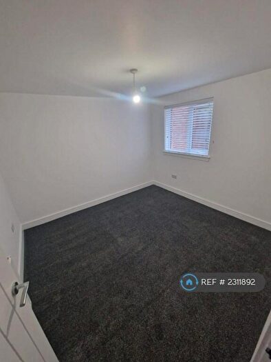 3 Bedroom Flat To Rent In Kinghorne Walk, Dundee, DD3