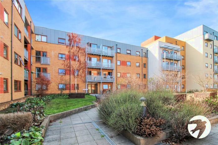 2 Bedroom Flat To Rent In North Star Boulevard, Greenhithe, Kent, DA9