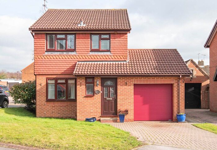 3 Bedroom Detached House To Rent In Moor Farm Garth, Mosborough, S20