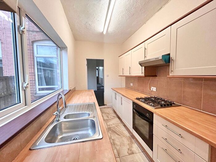 3 Bedroom Terraced House To Rent In Selsey Avenue, Birmingham, B17
