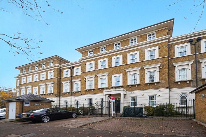 2 Bedroom Flat To Rent In Lloyd Villas, Lewisham Way, London, SE4